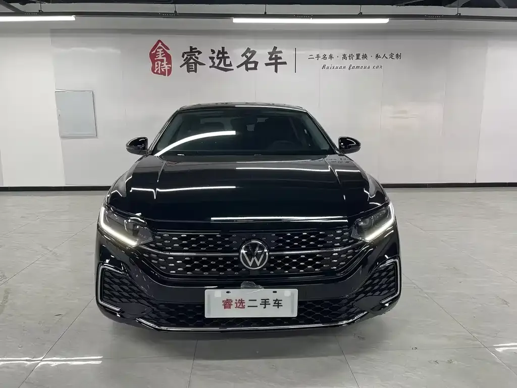 Volkswagen Passat — фото 2