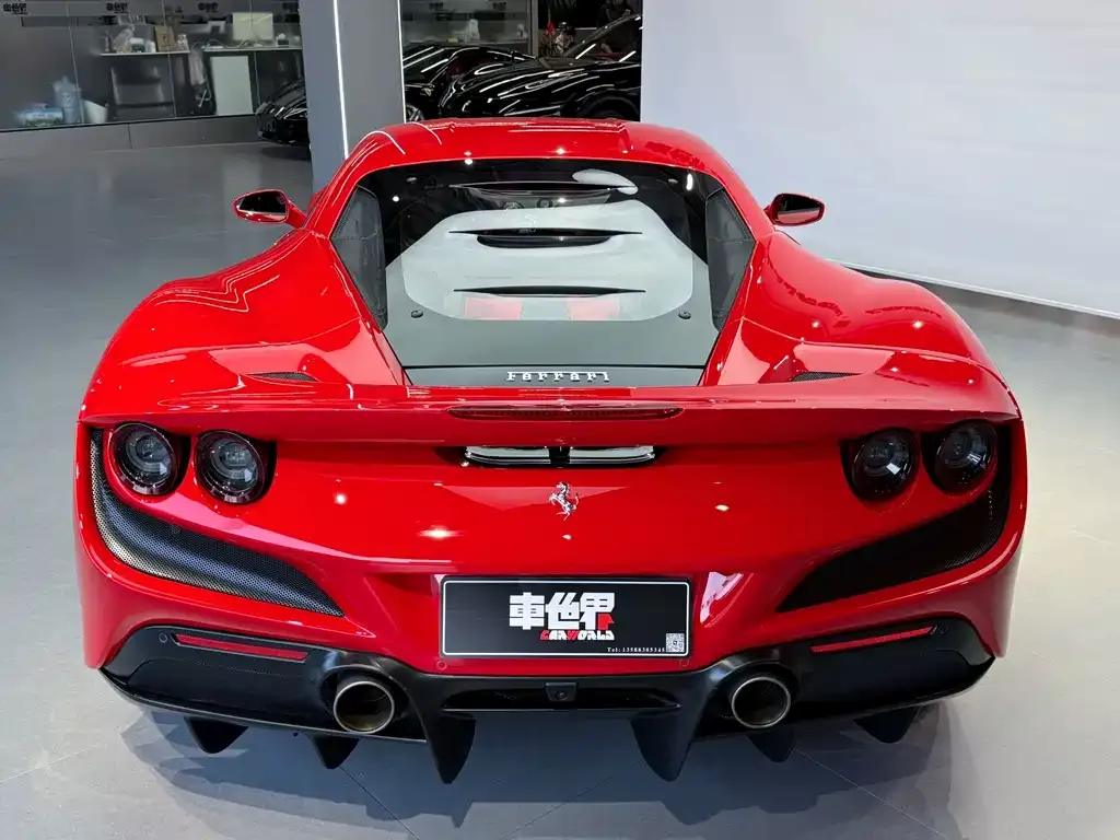 Ferrari F8 — фото 3