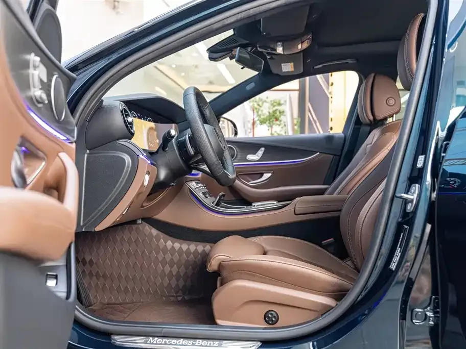 Mercedes-Benz E-Class 2023 из CN, фото 6