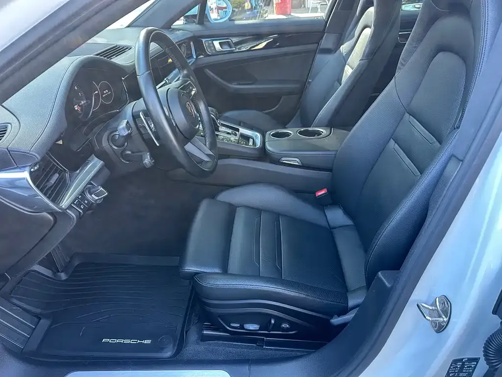 Porsche Panamera 2023 из CN, фото 10