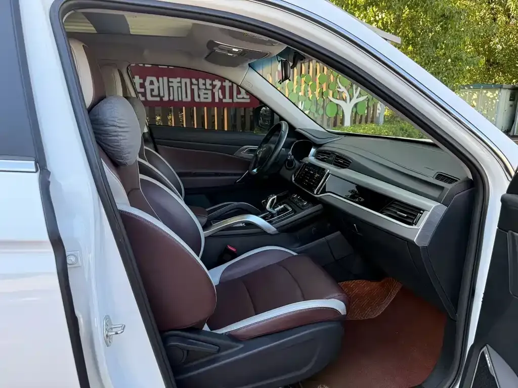 Geely Boyue 2022 из CN, фото 7
