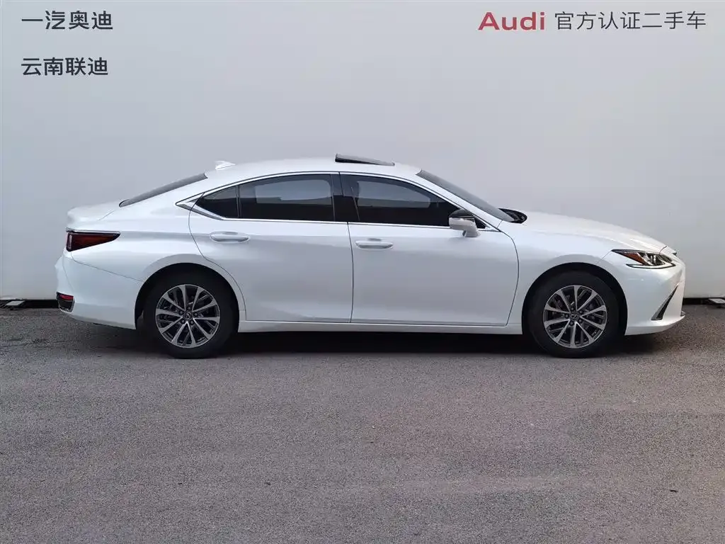 Lexus ES 2023 из CN, фото 3