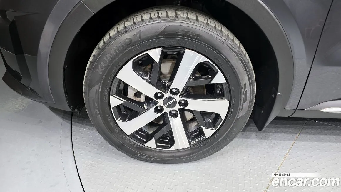 Kia Sorento — фото 5