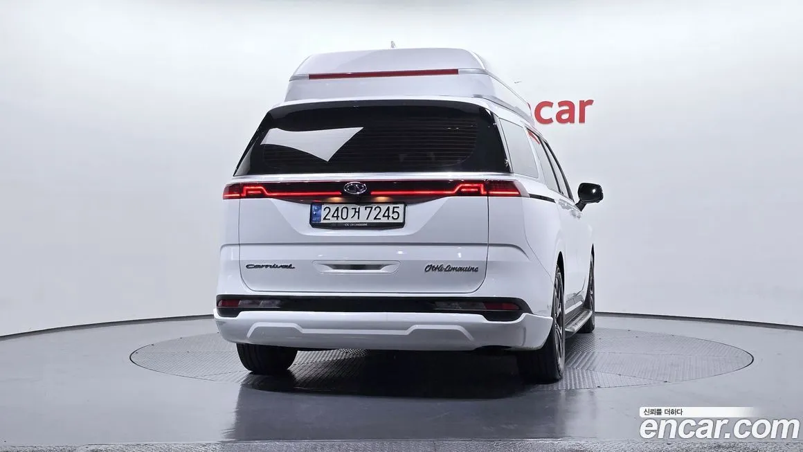 Kia Carnival — фото 4