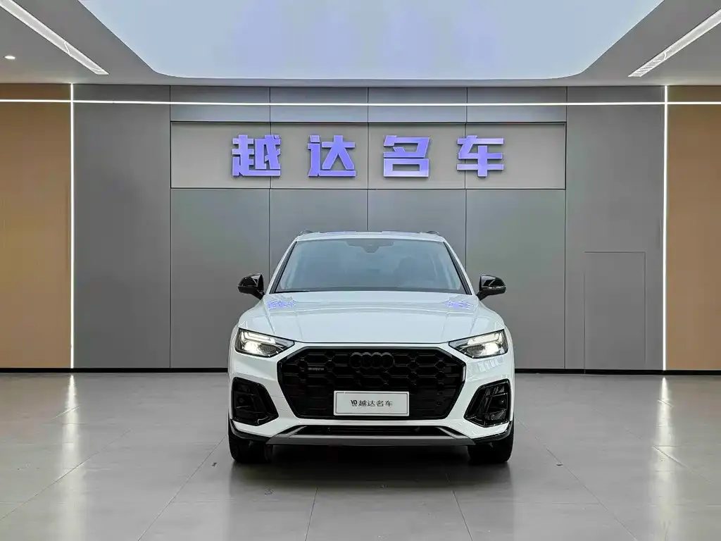 Audi Q5L 2022 из CN, фото 2