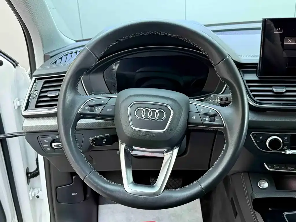 Audi Q5L 2022 из CN, фото 4