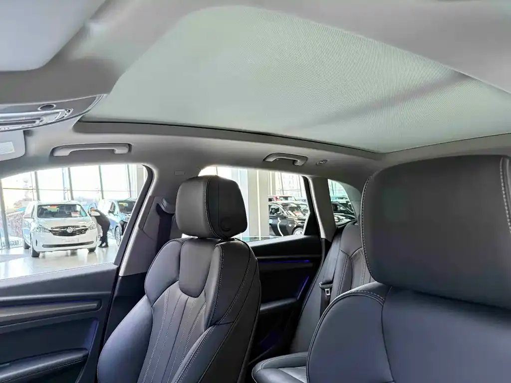 Audi Q5L 2022 из CN, фото 5