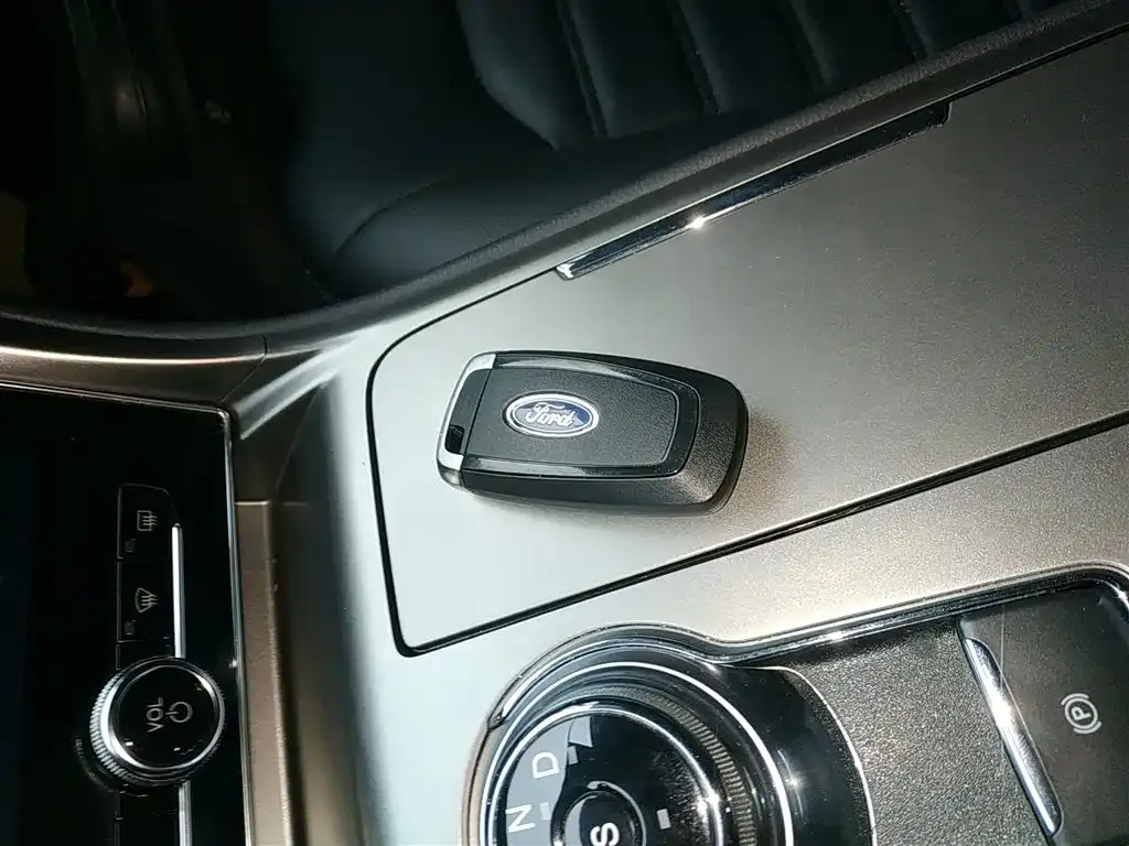 Ford Mondeo 2021 из CN, фото 9