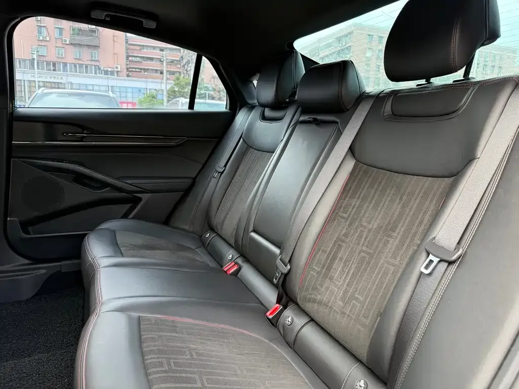 Ford Mondeo 2023 из CN, фото 10