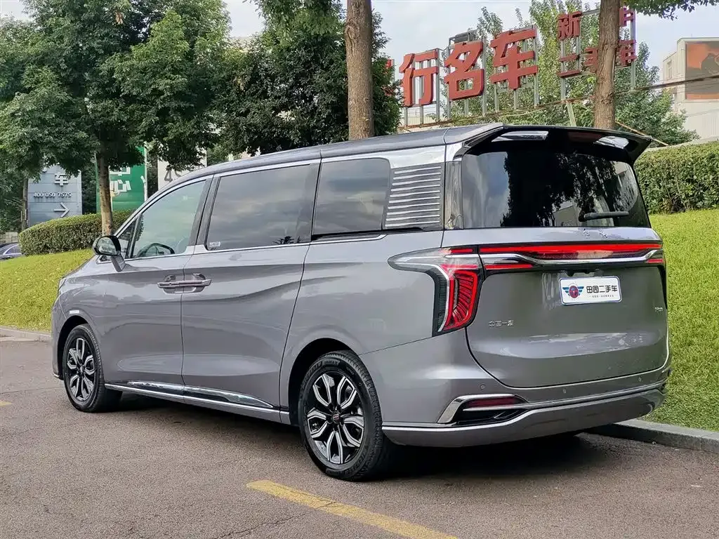 Hongqi HQ9 2023 из CN, фото 4
