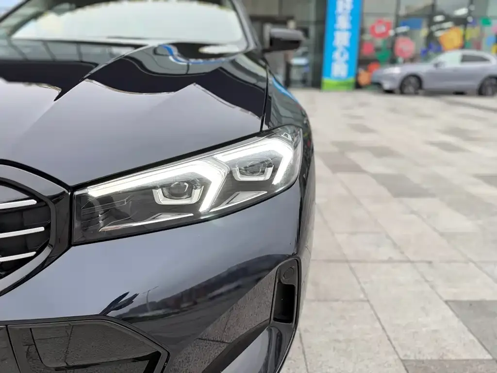 BMW 3 Series 2024 из CN, фото 8