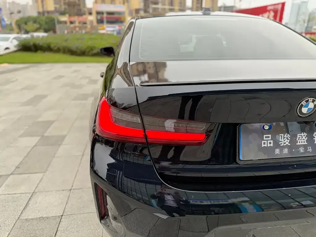 BMW 3 Series 2024 из CN, фото 9