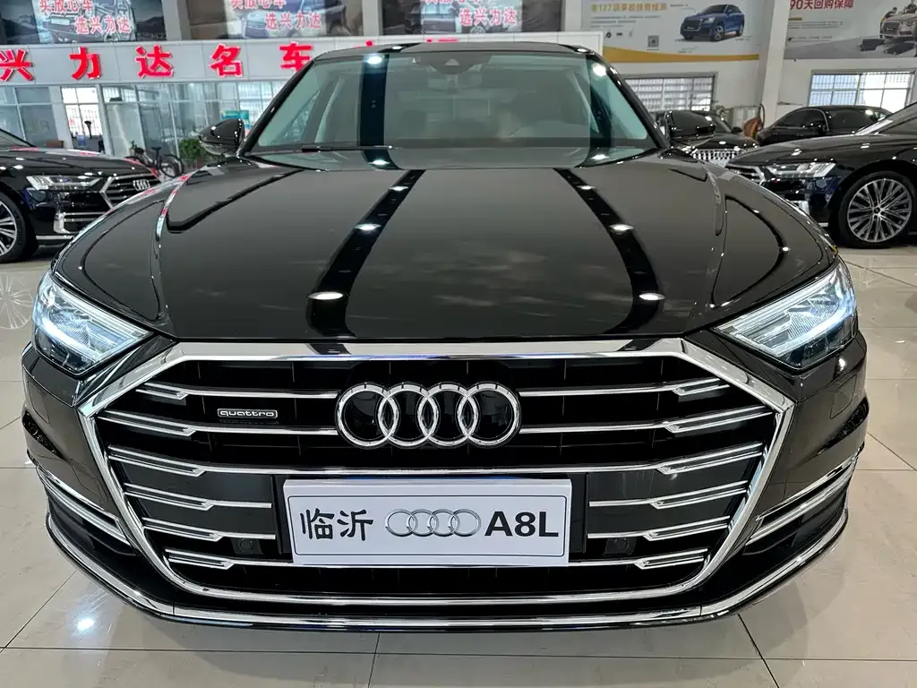 Audi A8 2022 из CN, фото 1