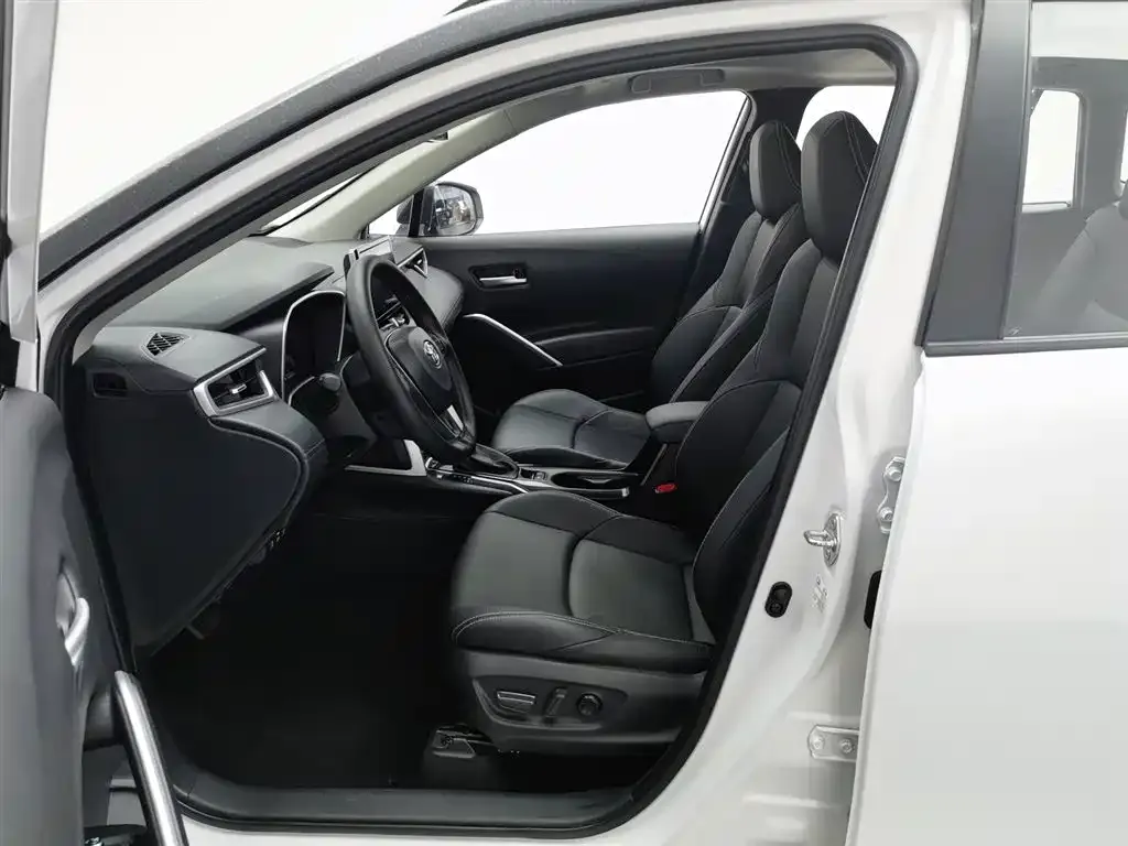 Toyota Frontlander 2022 из CN, фото 10