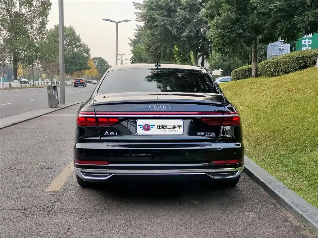 Audi A8 2021 из CN, фото 5