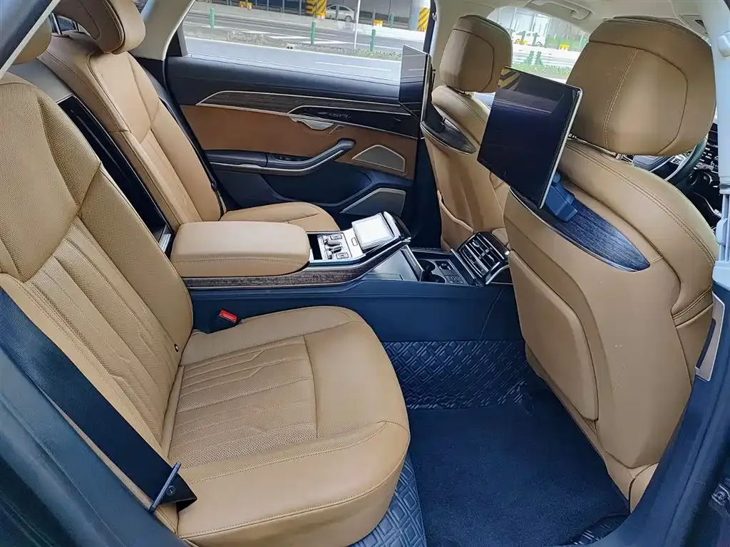 Audi A8 2021 из CN, фото 9