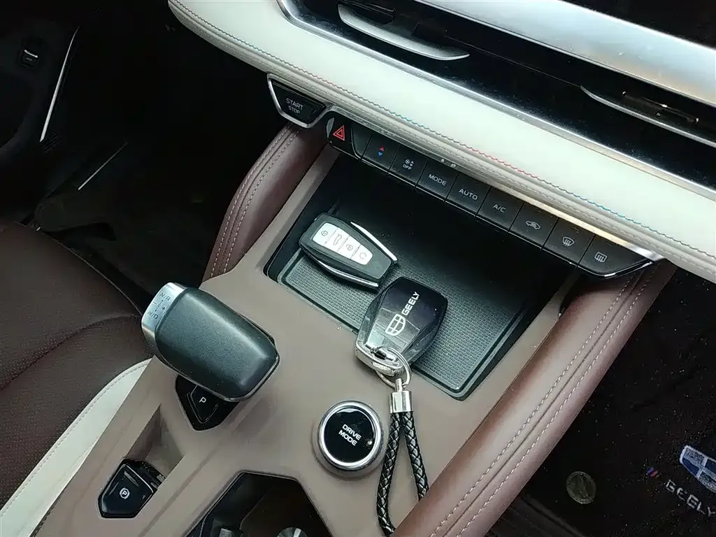 Geely Xingyue L 2022 из CN, фото 9