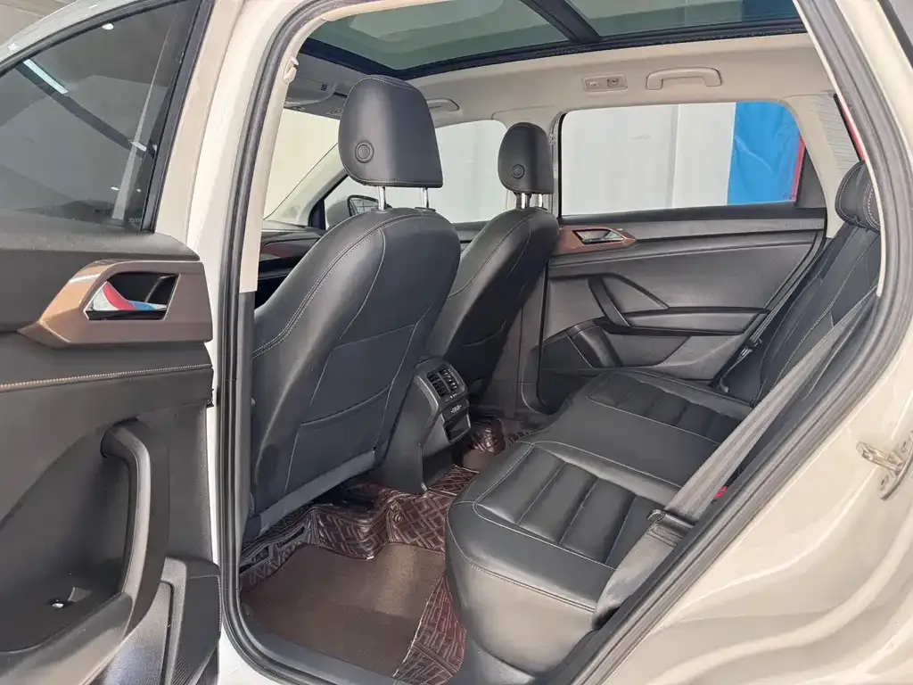 Volkswagen Tharu 2021 из CN, фото 8
