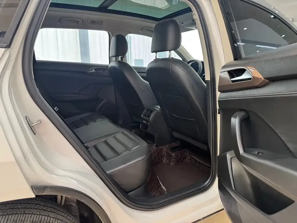 Volkswagen Tharu 2021 из CN, фото 9
