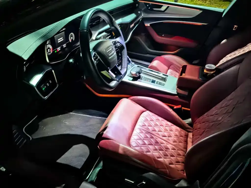 Audi A7L 2024 из CN, фото 3
