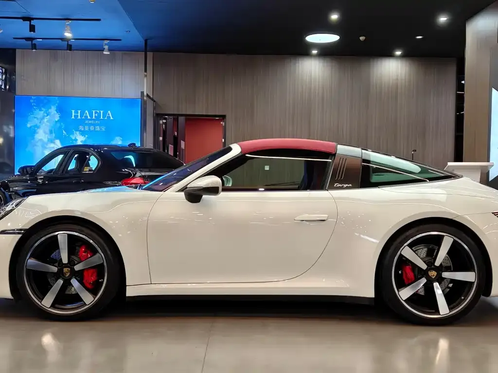 Porsche 911 2023 из CN, фото 3