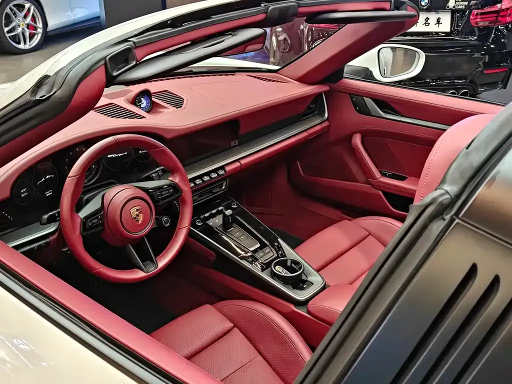 Porsche 911 2023 из CN, фото 6