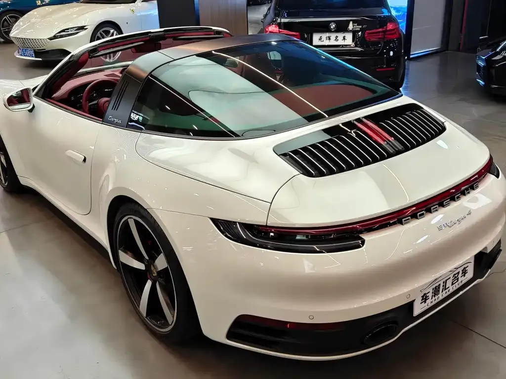 Porsche 911 2023 из CN, фото 7