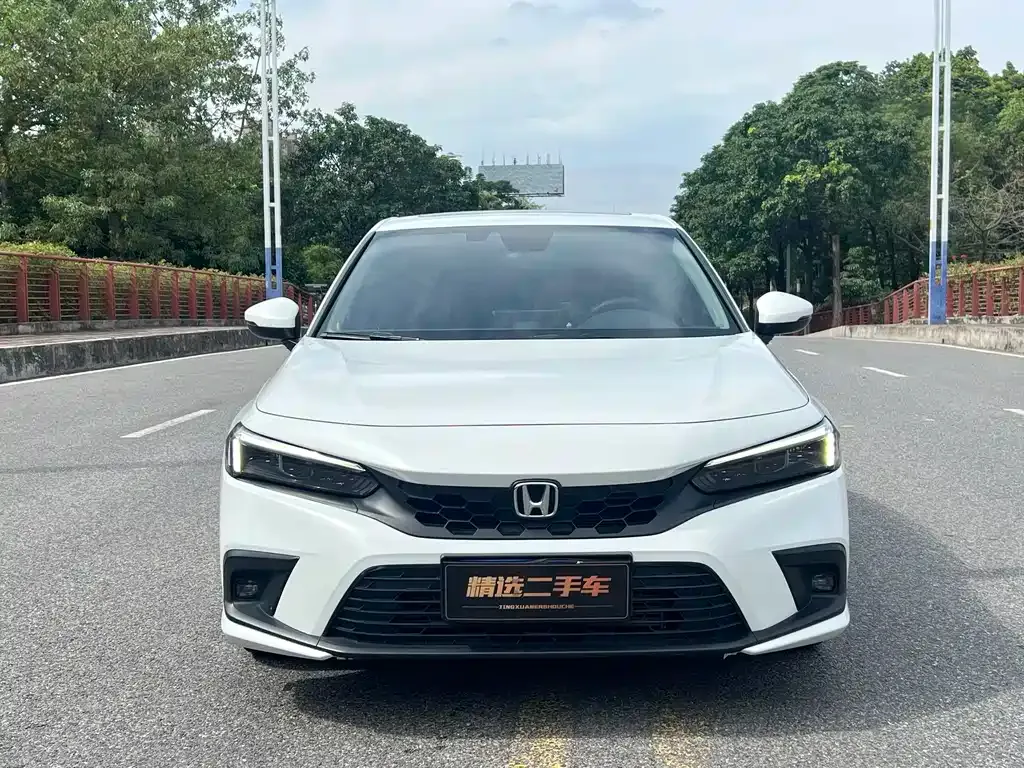 Honda Civic — фото 1