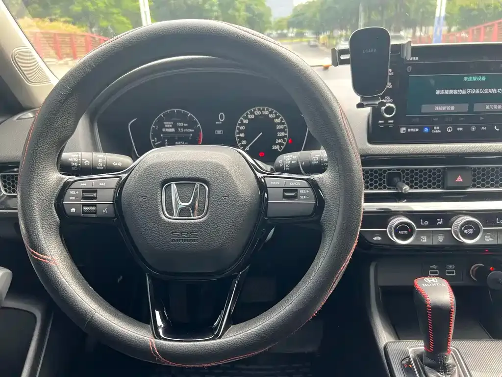 Honda Civic — фото 10