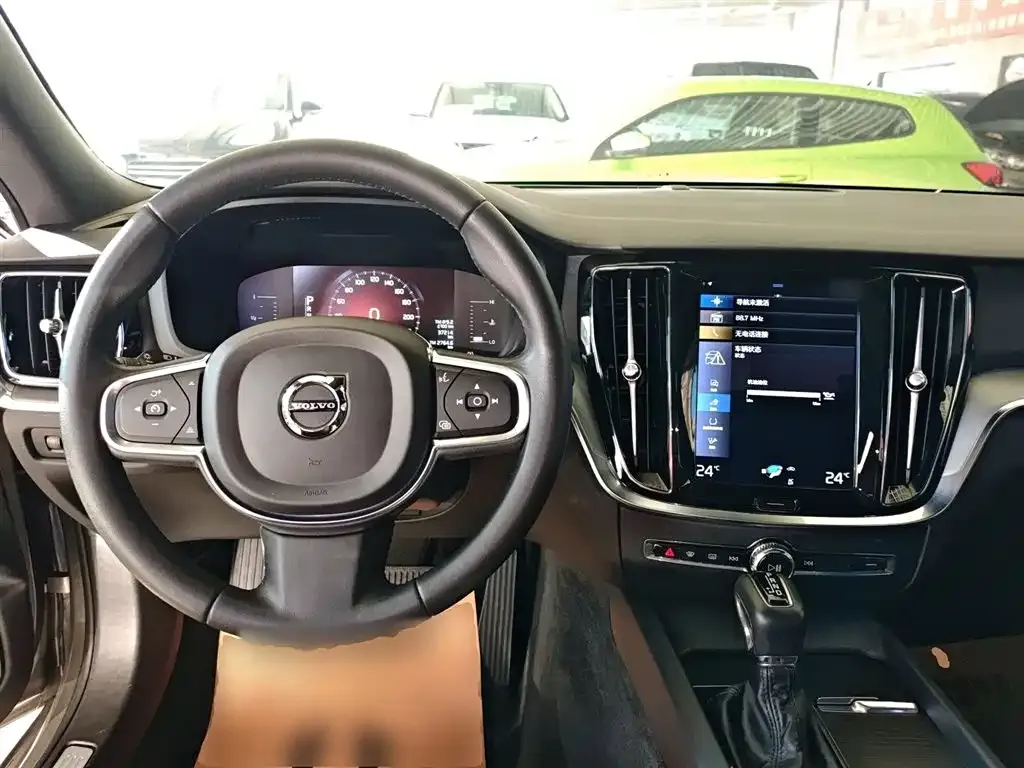Volvo S60 2021 из CN, фото 10