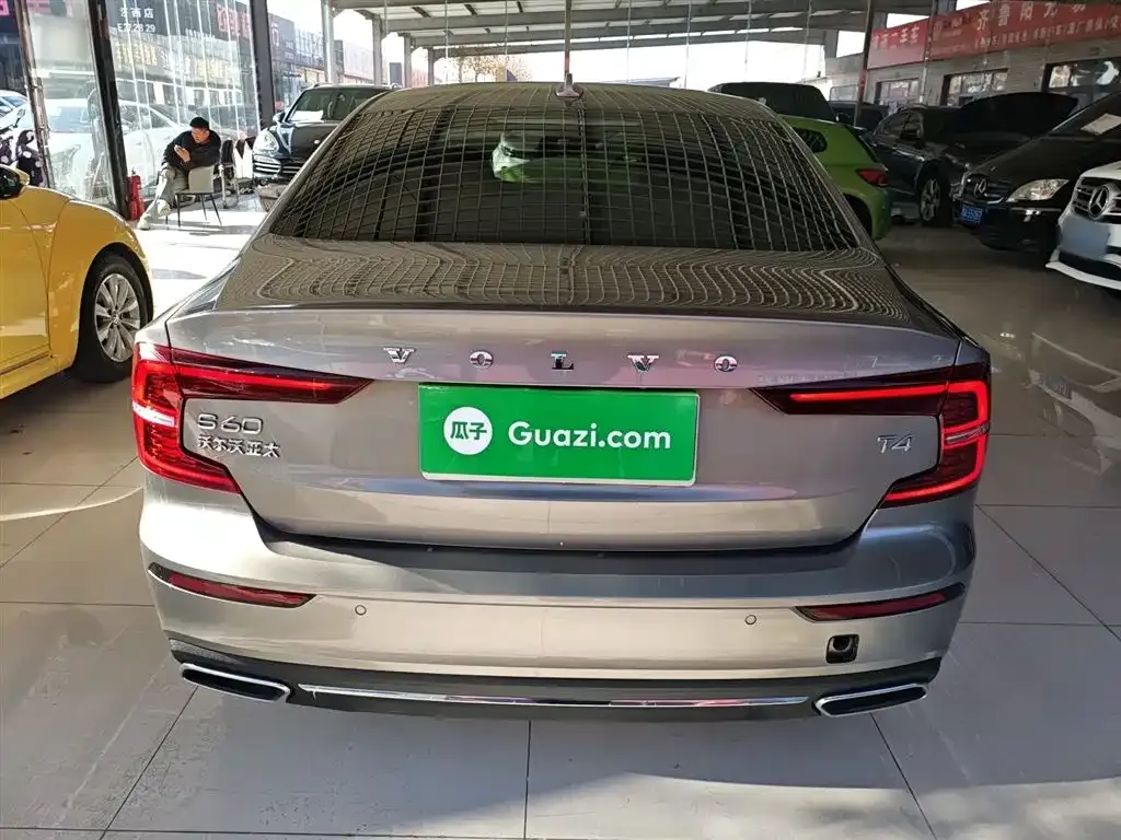 Volvo S60 2021 из CN, фото 6