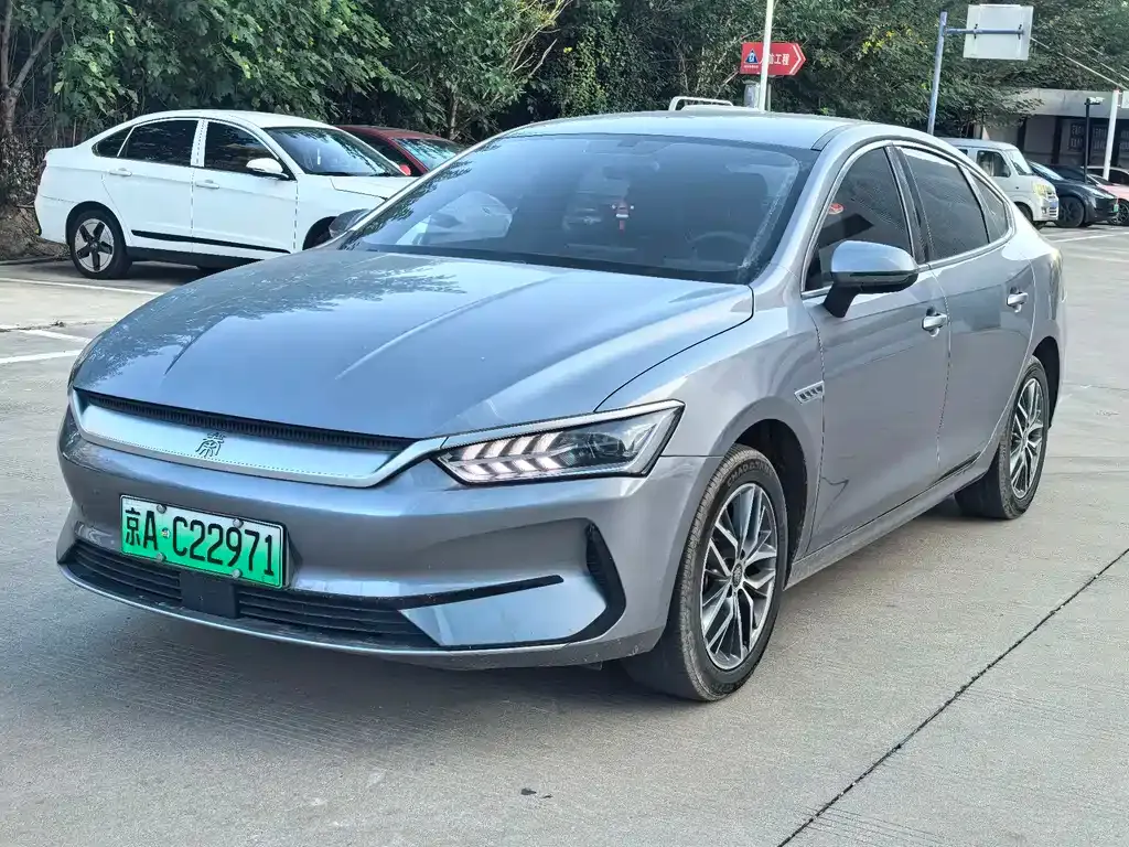 BYD Qin PLUS 2023 из CN, фото 1
