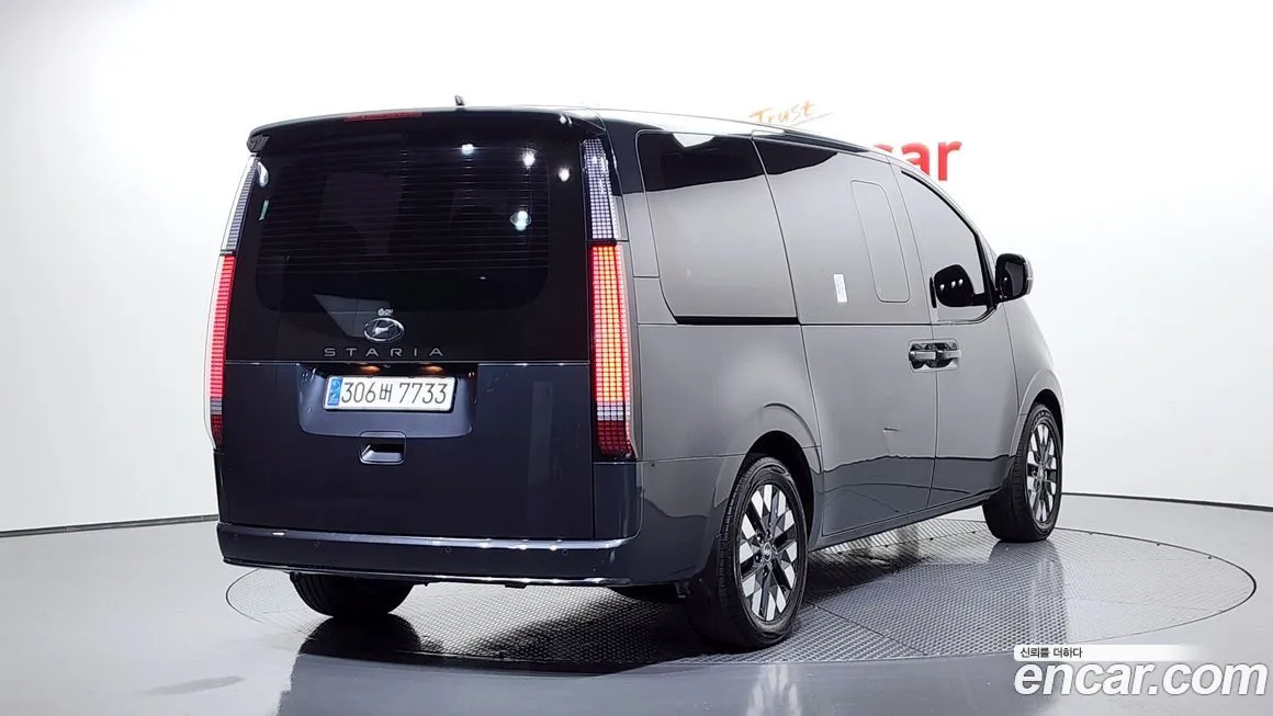 Hyundai Staria — фото 2