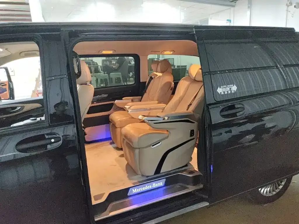 Mercedes-Benz Vito 2023 из CN, фото 4