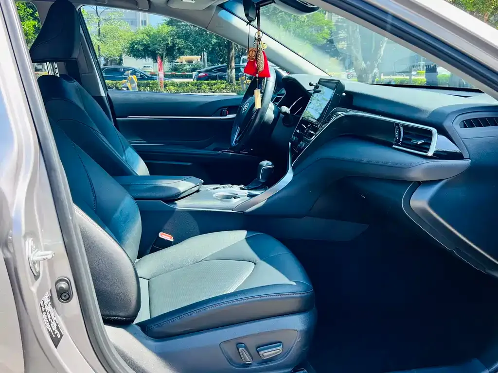 Toyota Camry 2022 из CN, фото 10