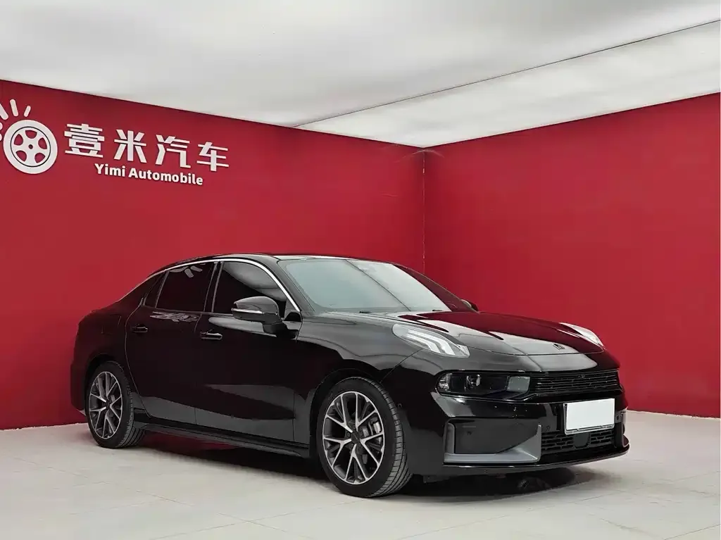 Lynk & Co 03 — фото 3