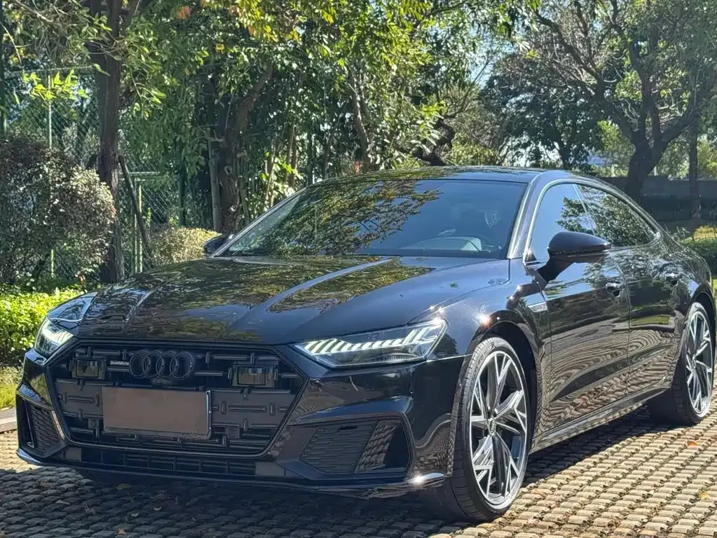 Audi A7L 2023 из CN, фото 1