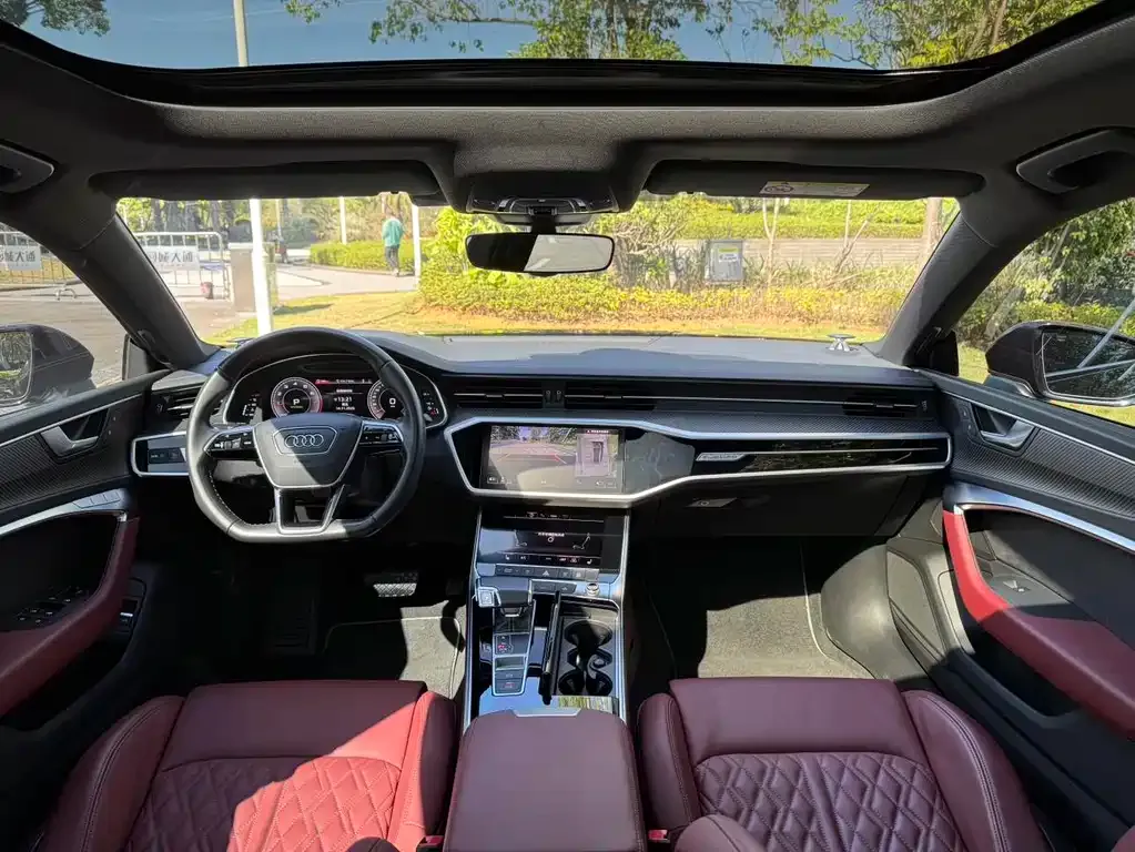 Audi A7L 2023 из CN, фото 7