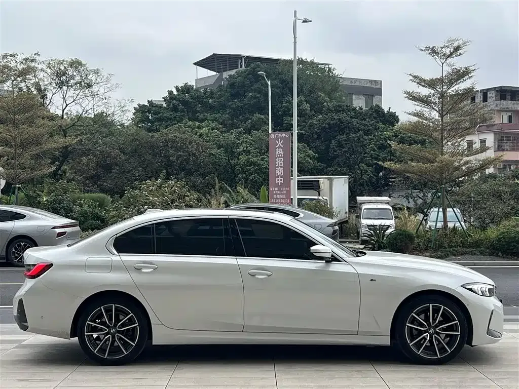 BMW 3 Series 2024 из CN, фото 10