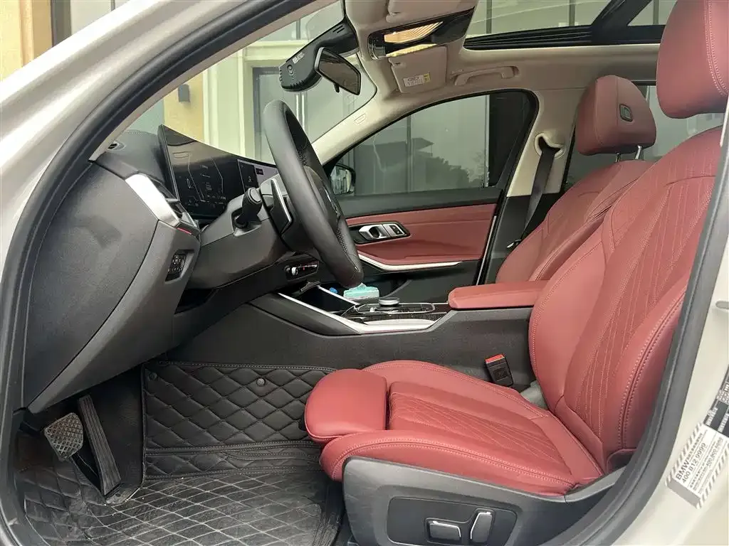 BMW 3 Series 2024 из CN, фото 5