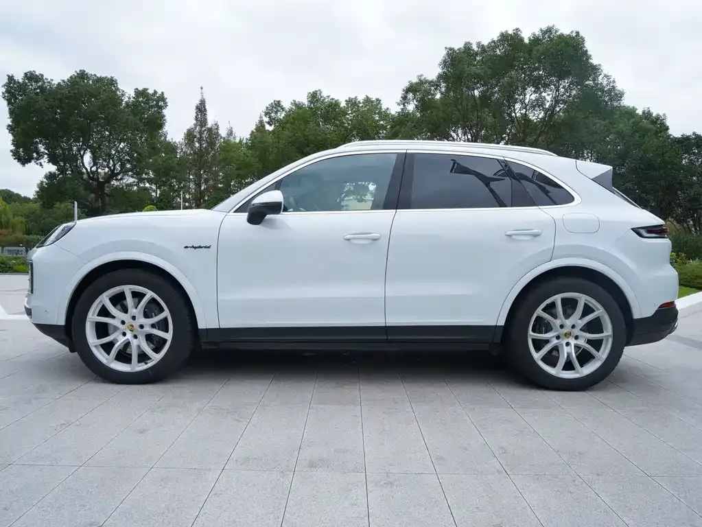Porsche Cayenne Hybrid — фото 3