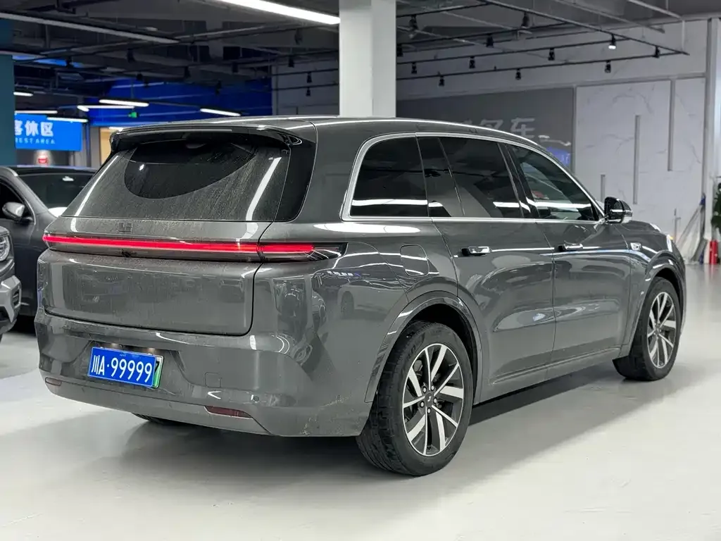 Li Auto L8 2023 из CN, фото 4