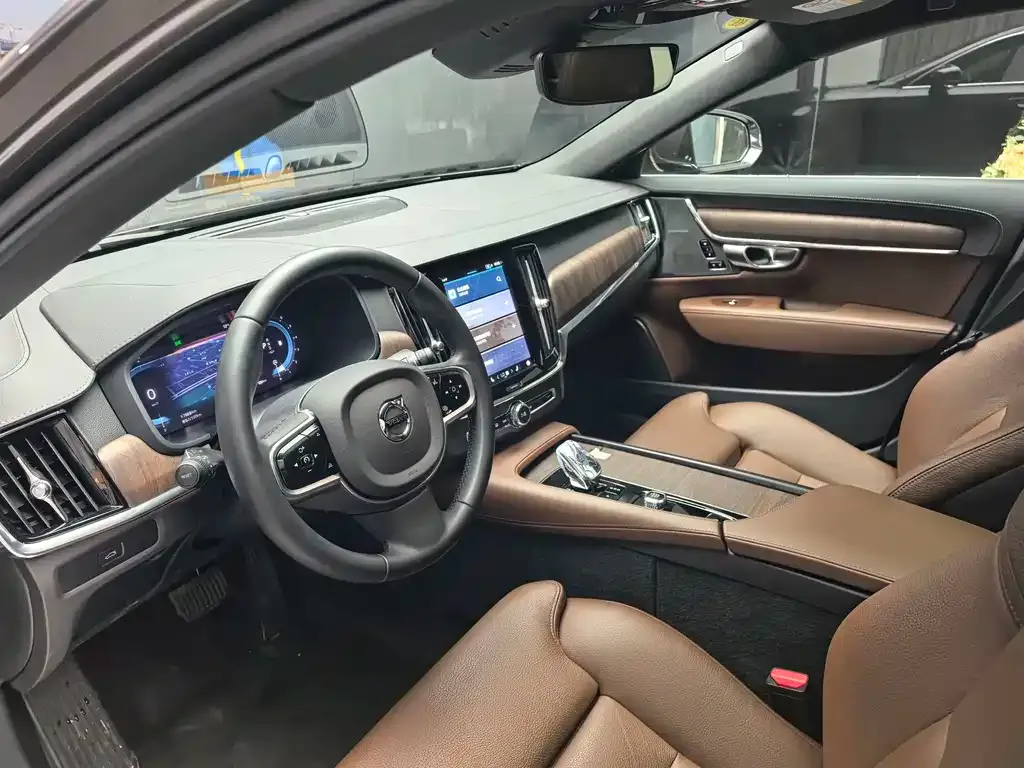 Volvo S90 2025 из CN, фото 5