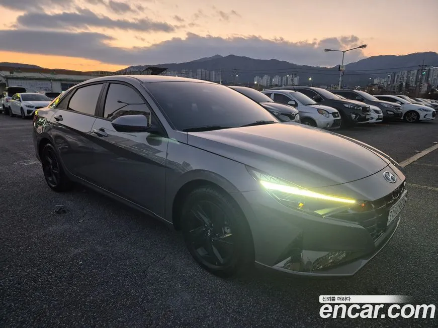 Hyundai AVANTE — фото 2