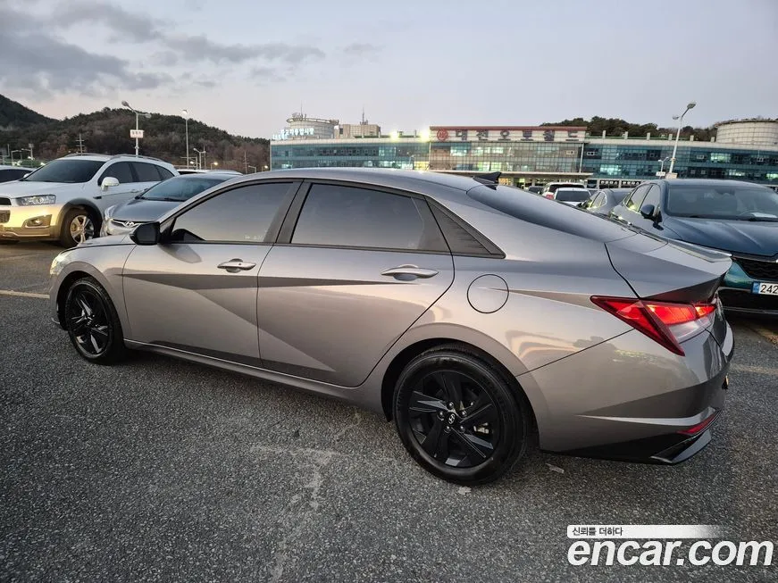 Hyundai AVANTE — фото 4