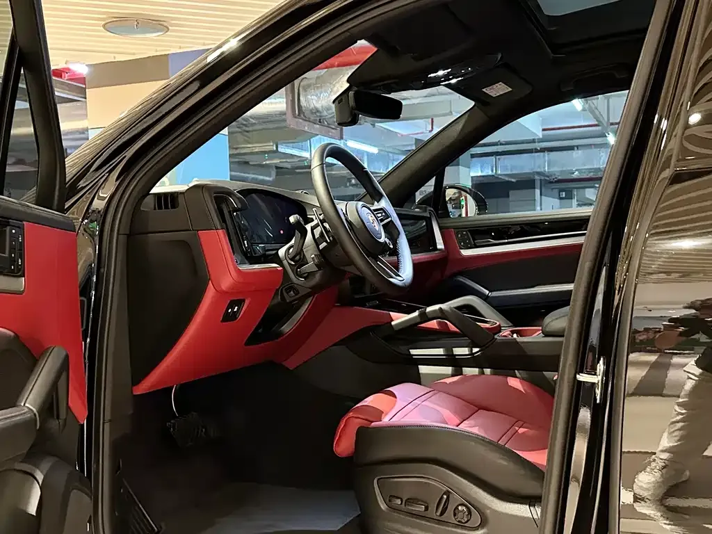 Porsche Cayenne 2025 из CN, фото 8