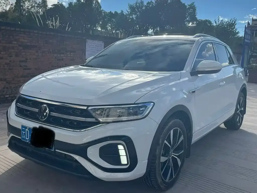 Volkswagen T-Roc 2023 из CN, фото 1