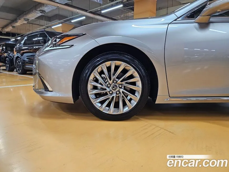 Lexus ES 2025 из KR, фото 5