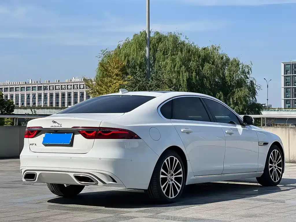 Jaguar XFL 2022 из CN, фото 6