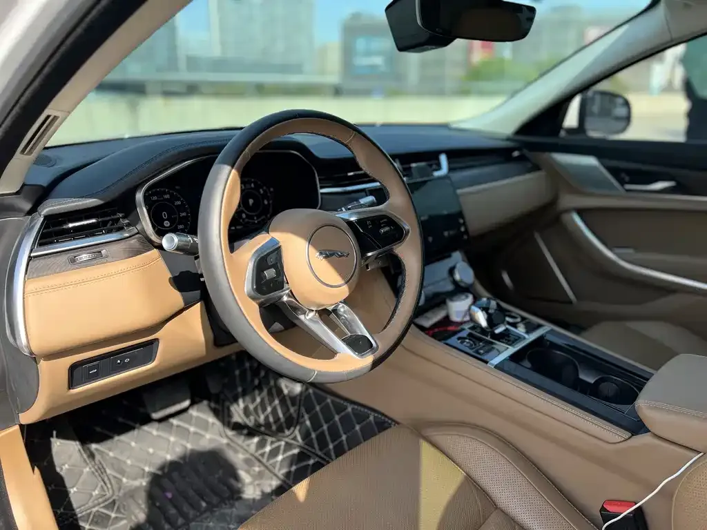 Jaguar XFL 2022 из CN, фото 9